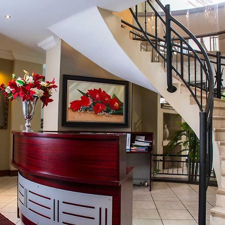 Casa Flora Guesthouse Pretoria-Noord Dış mekan fotoğraf